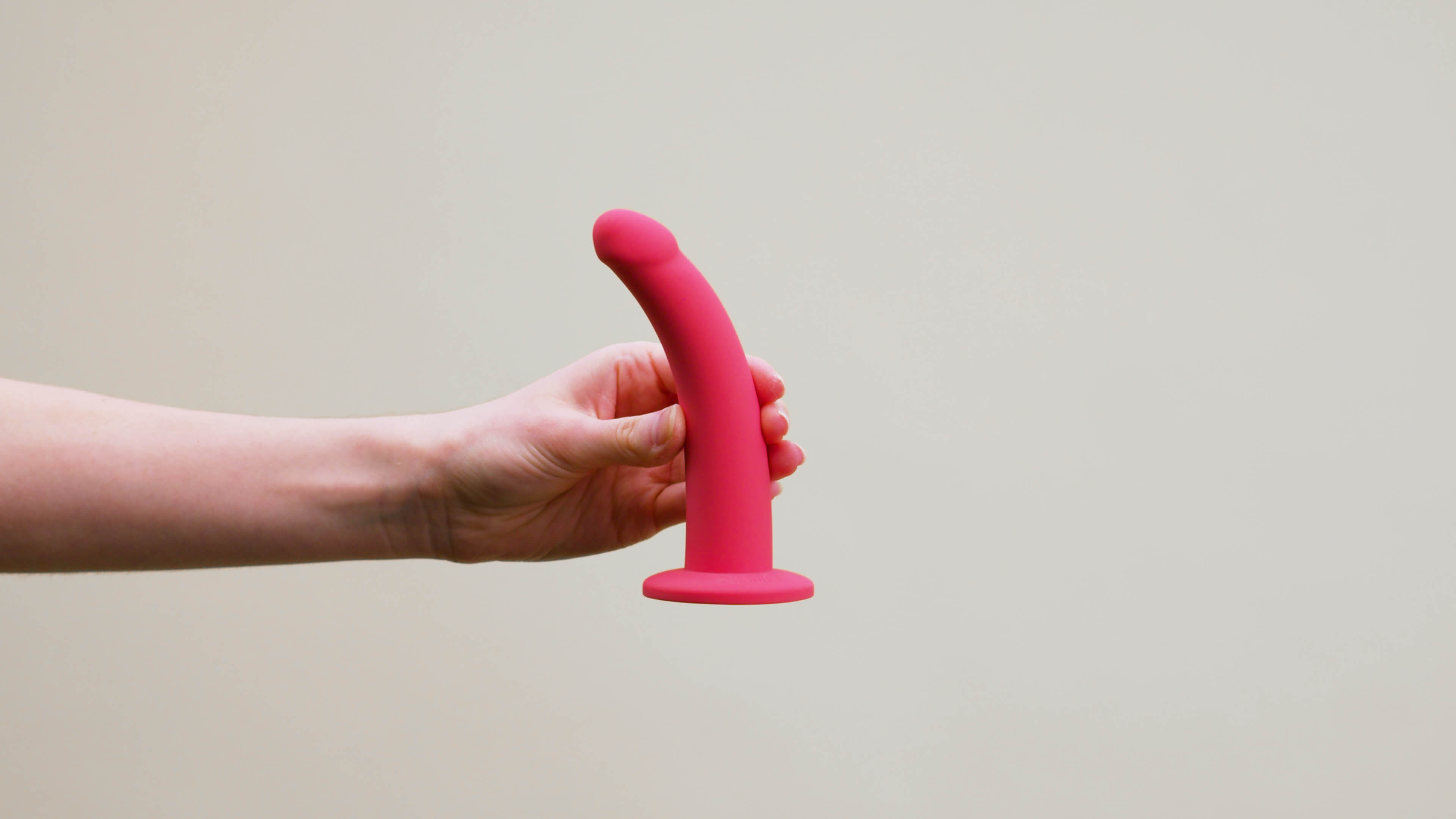 Curved - Medium Strap on and Suction Cup Dildo 6.25"