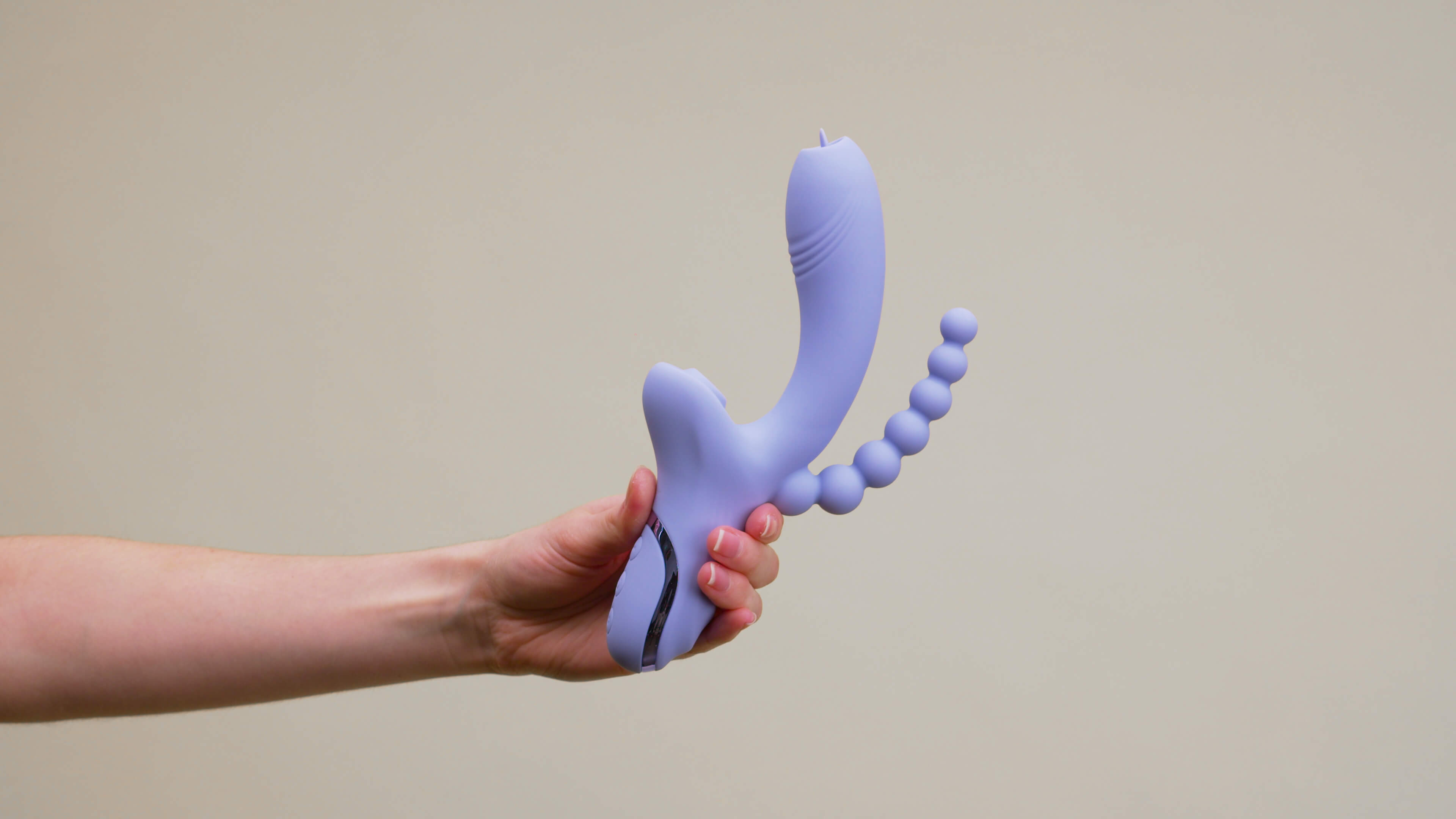 EverythingRabbit - Double Penetration Licking and Suction Rabbit Pro