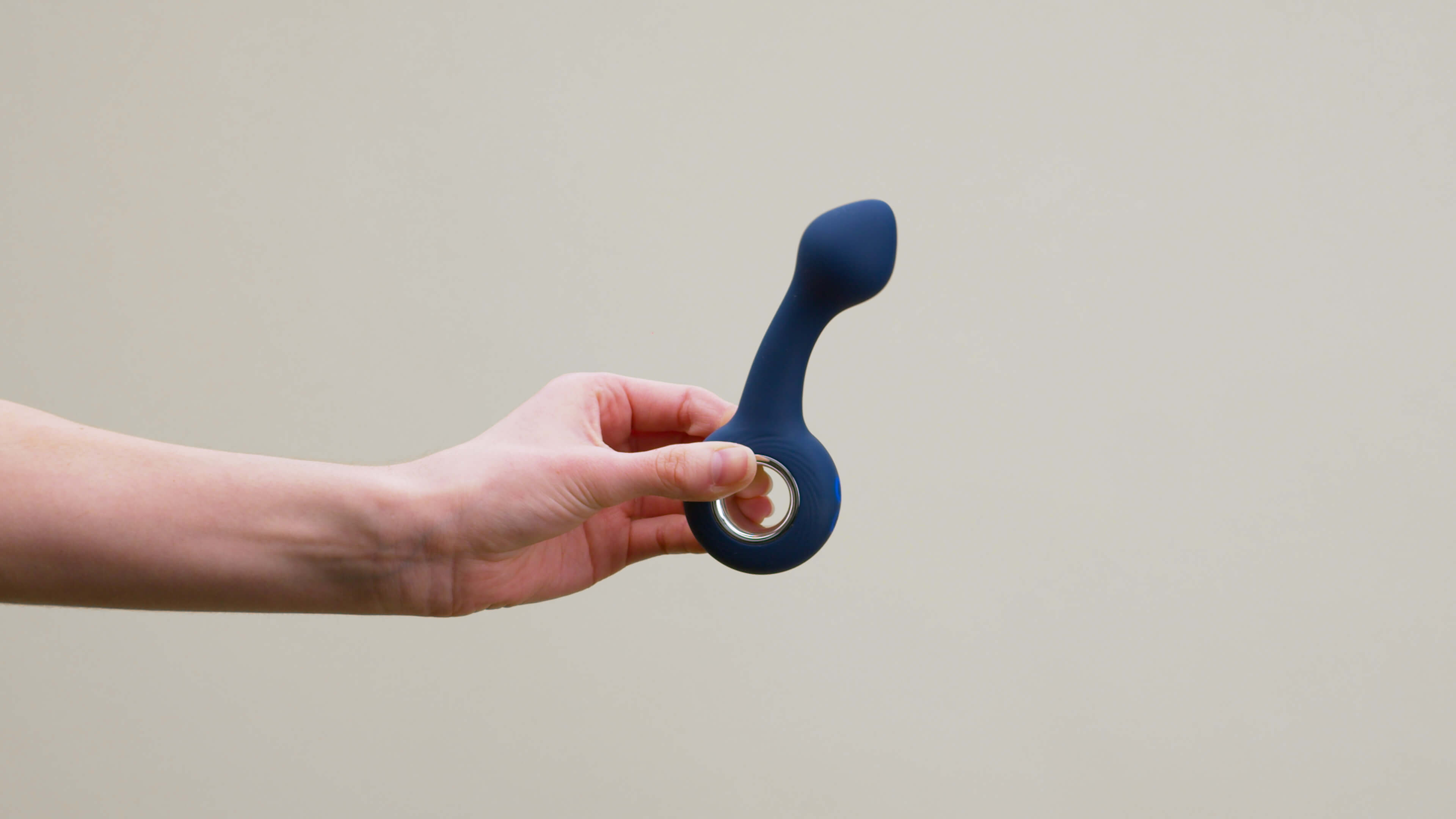 Point - Vibrating Prostate Plug with Finger Loop