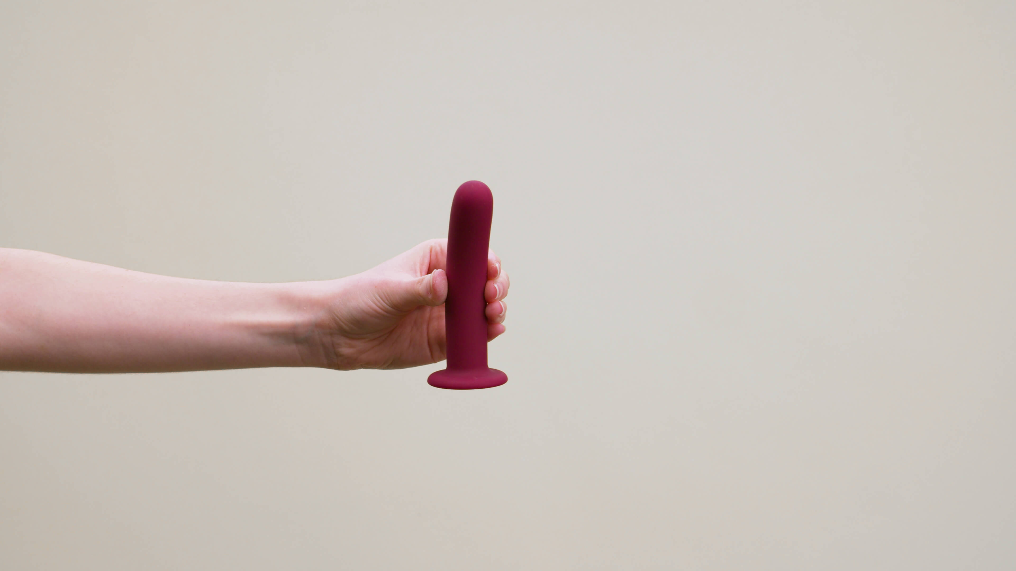 Curved Dildo 5"