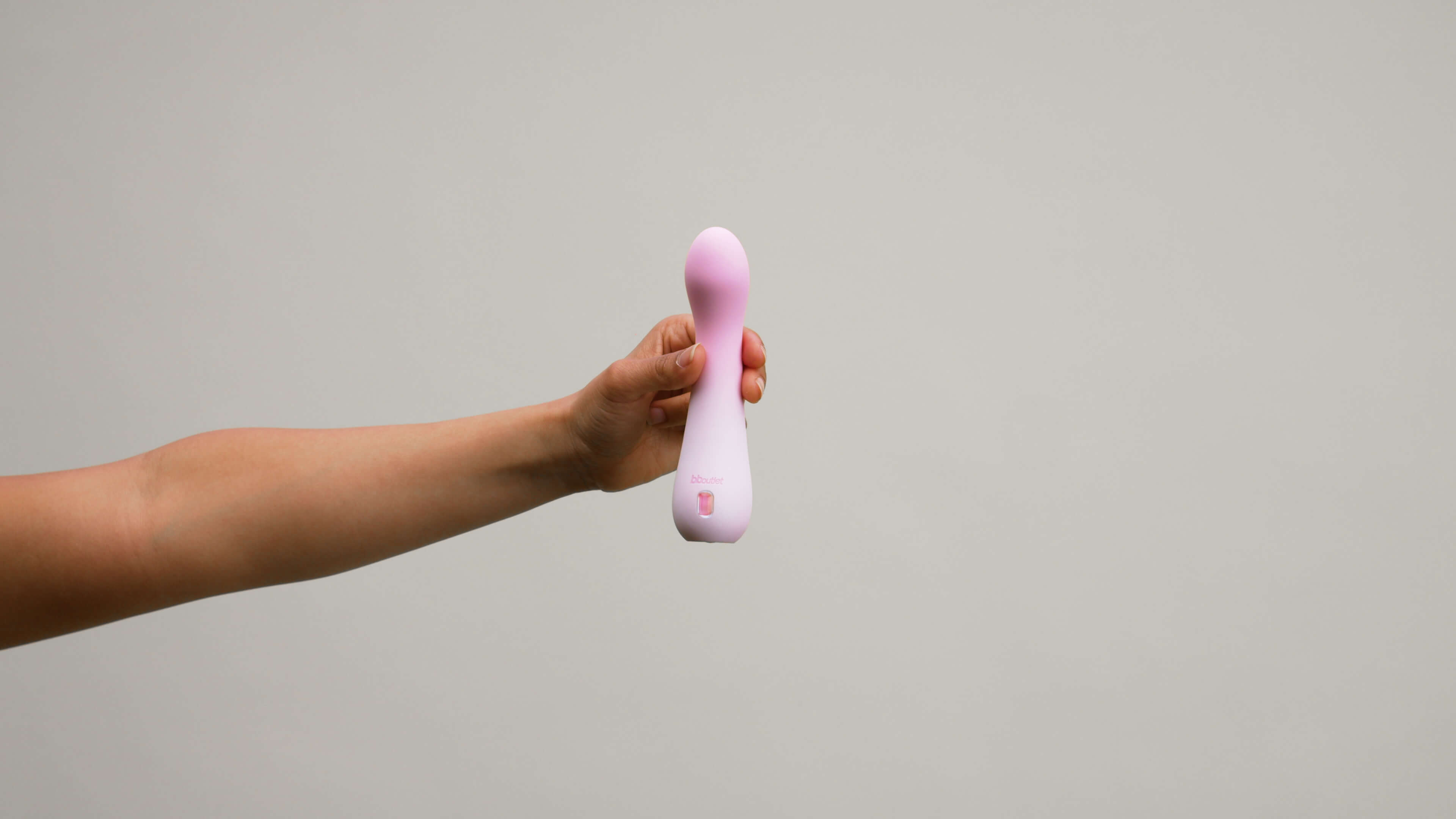 Reach - Thrumming Vibrator