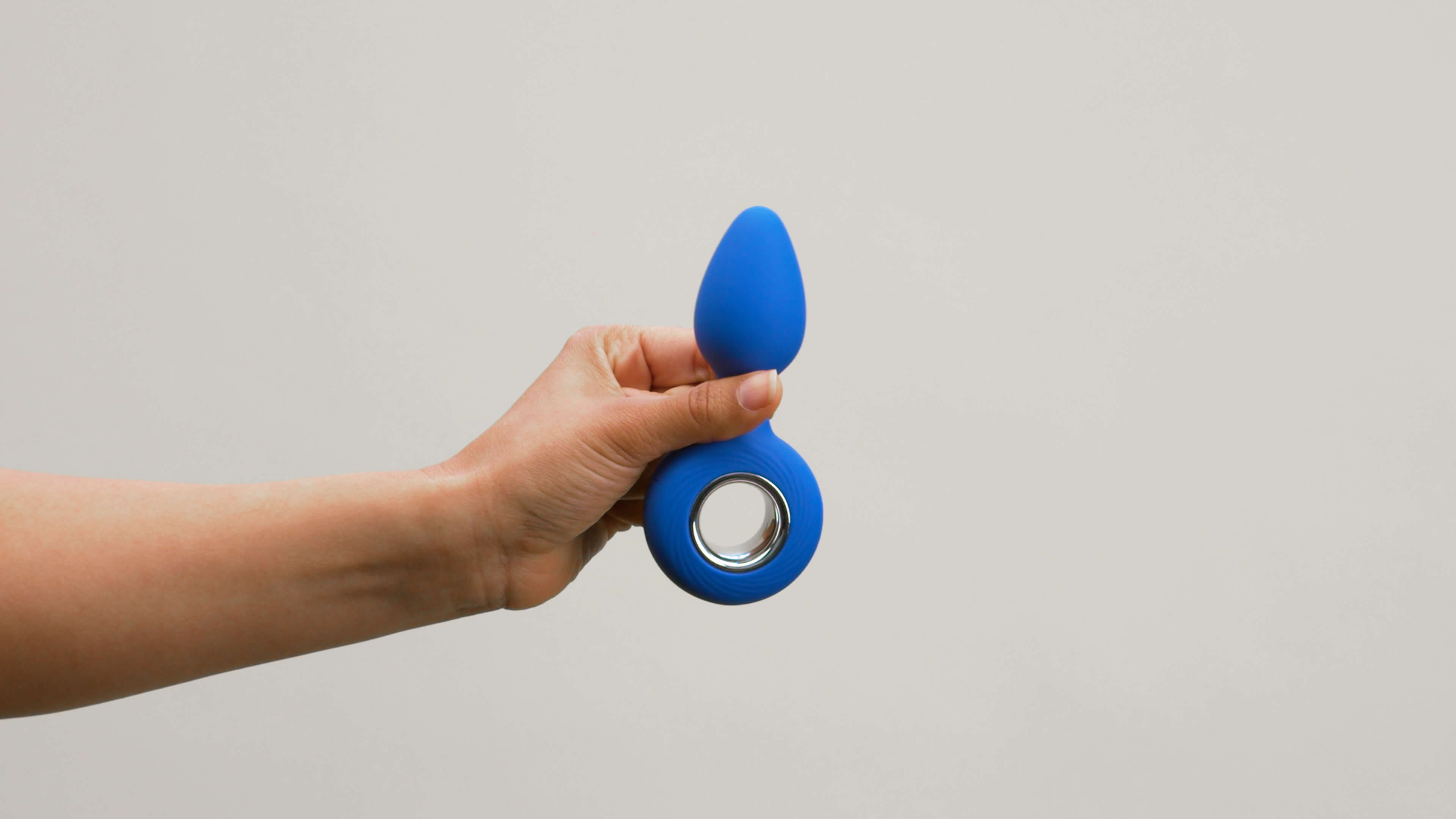 Vibrating Butt Plug with Finger Loop