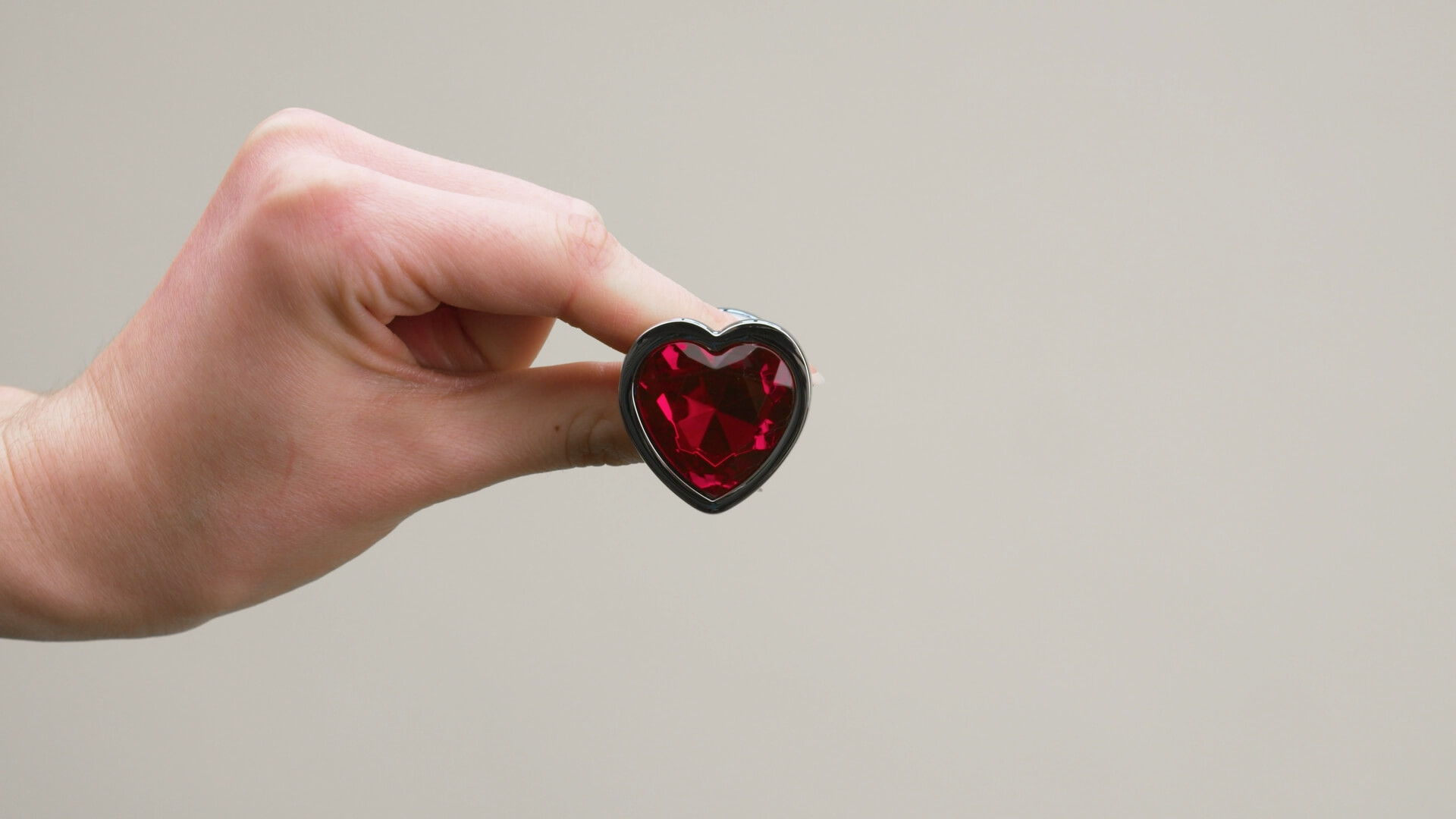 2.5" Ruby Heart Butt Plug - Extra Small